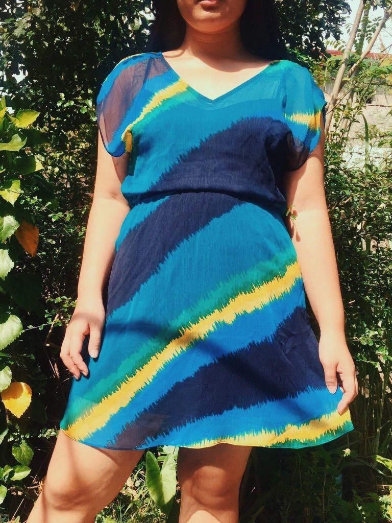 Express Blue Dress (Category: Dresses) located in Dagupan City. Submitted by delicatelibrary (Listing ID 1319314911, Image 2). Description: Light, flowy fabric Relaxed, loose fit Size XS on tag but this fits up to size medium.