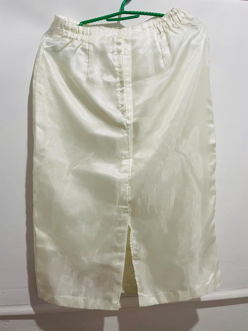 Filipiniana Formal Coordinates (2 set) (Category: Sets or Coordinates) located in Sudipen. Submitted by mirrorball27 (Listing ID 1319160132, Image 3). Description: Size Medium to Large. No flaws. In good condition. For formal events. Color White. Skirt is below knee length. Shipping via j&t..