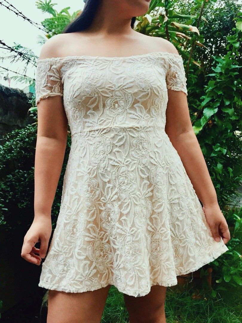 Forever 21 Off white Cream Floral Lace Dress, Women's Fashion, Dresses &  Sets, Dresses on Carousell