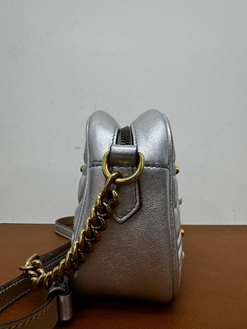 GUCCI 447632 520981 MARMONT PEARL METALIC SILVER LEATHER SHW