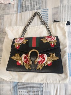(Category: ) located in . Submitted by shimmery (Listing ID 1319199602, Image 1). Description: .