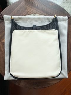 （分類：）位於 。 由 llcollector 提交（商品編號 1319217105，圖片 1）。簡介： 。