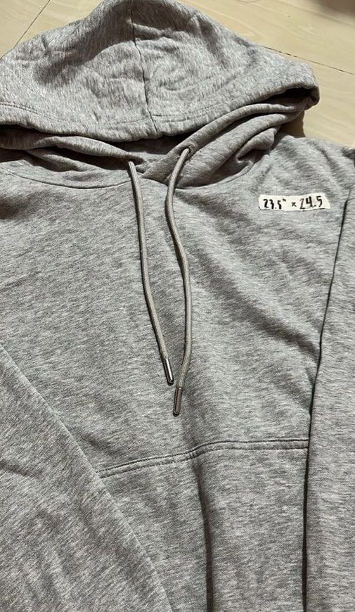 H M gray hoodie Women s Fashion Coats Jackets and Outerwear on Carousell
