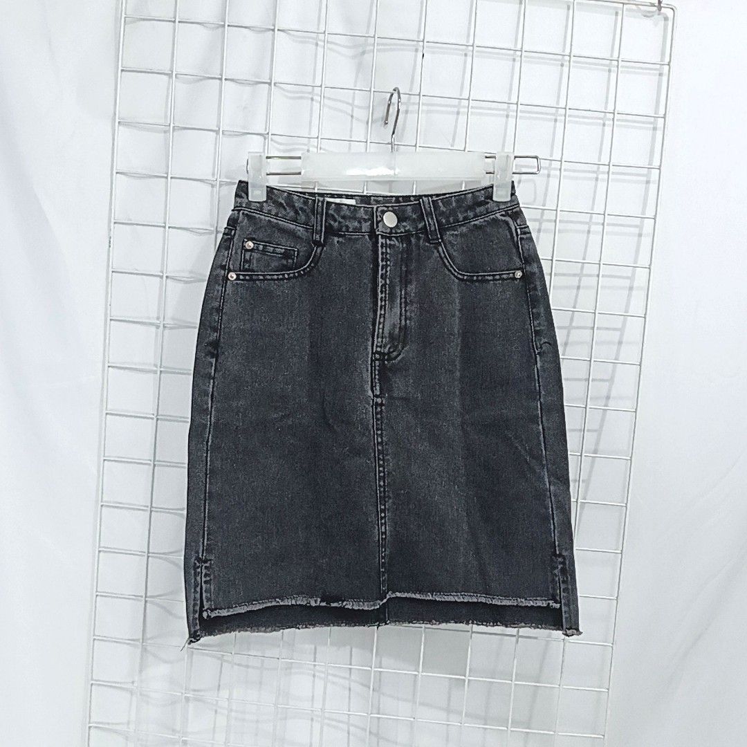 H&M Black Jeans Skirt