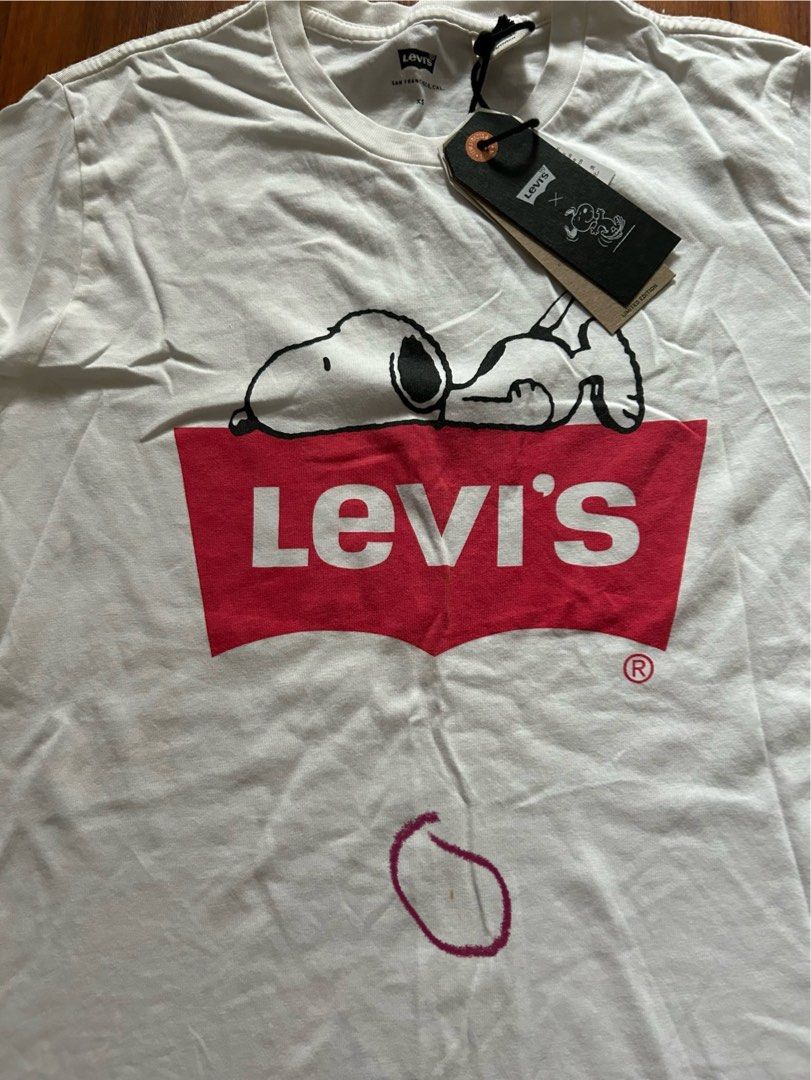 Levis x Peanuts Snoopy Tee Size XS Women s Fashion Tops Other Tops on Carousell