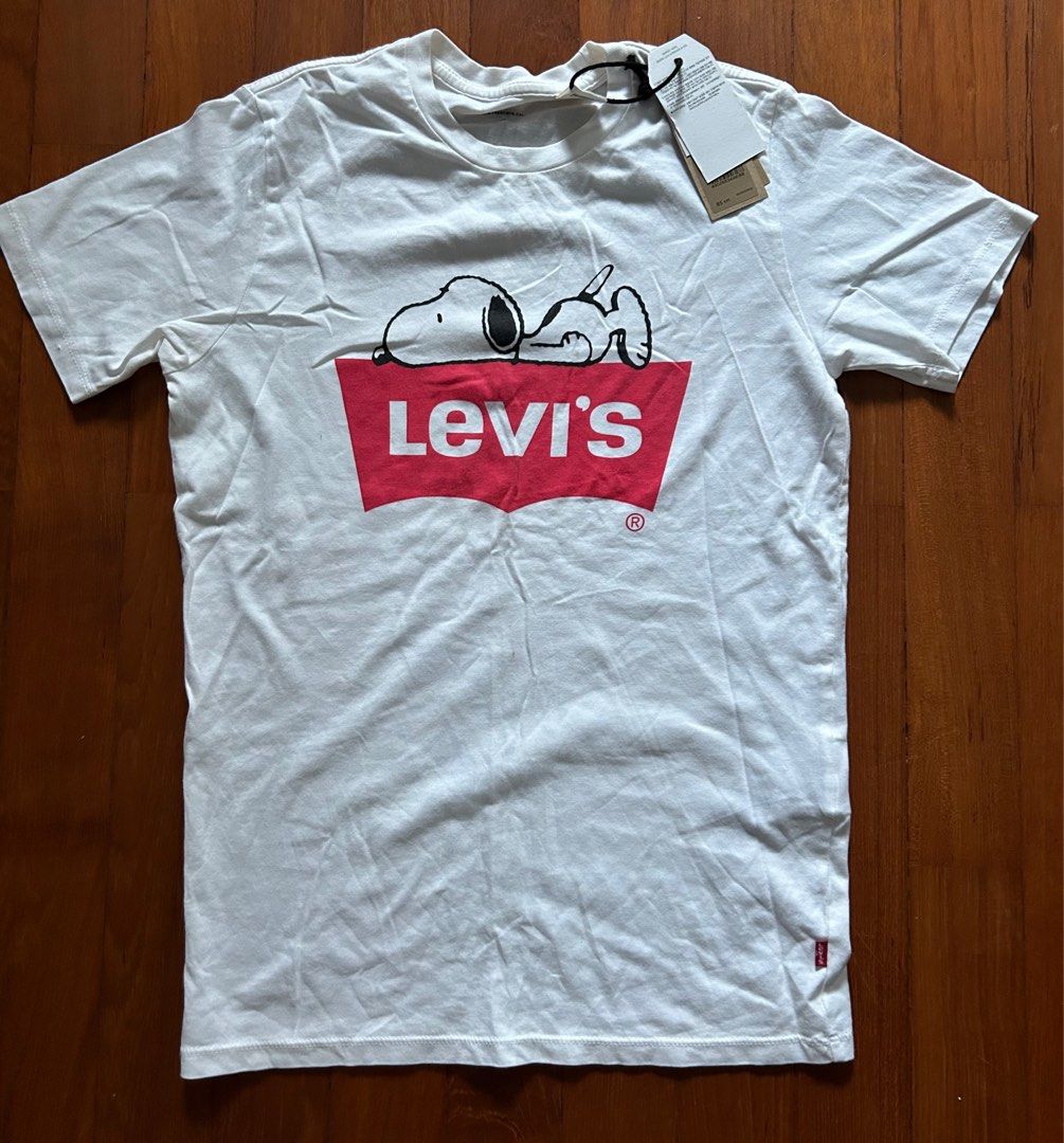 Levi's snoopy shirt 2025