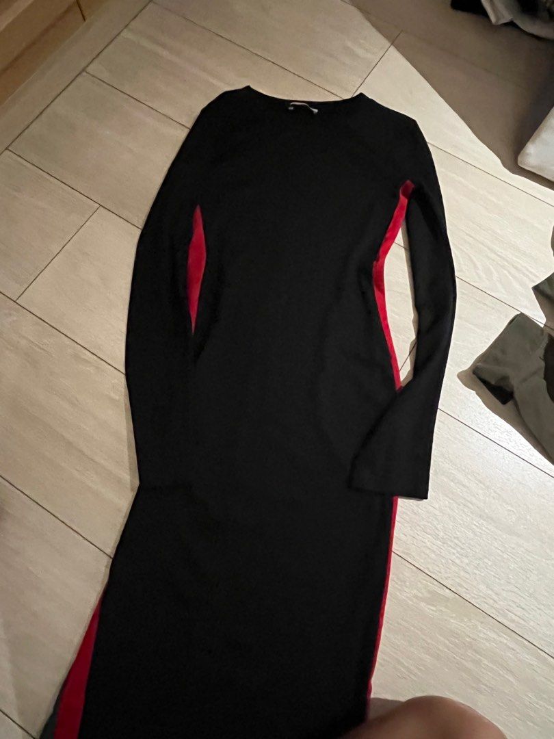 Long sleeve dress Zara (Category: Dresses) located in Quezon City. Submitted by sofiaaltheasuarez (Listing ID 1319301342, Image 2). Description: .