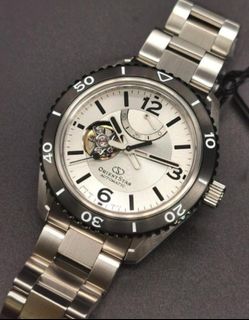 (Category: ) located in . Submitted by notorious_watches (Listing ID 1319277442, Image 1). Description: .