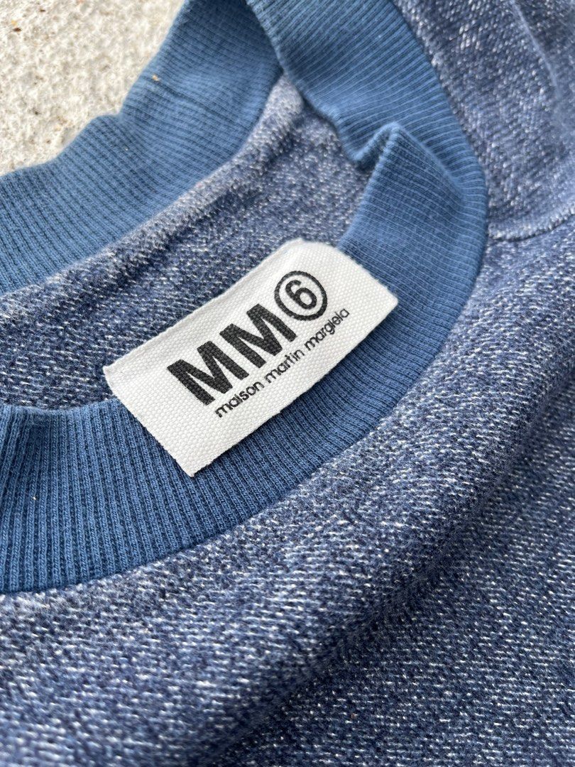 Maison Martin Margiela Crewneck (Category: Activewear) located in Masantol. Submitted by Essentiality (Listing ID 1319280809, Image 2). Description: Maison Martin Margiela Crewneck Size Medium L - 33 W - 26 Excellent 1500.
