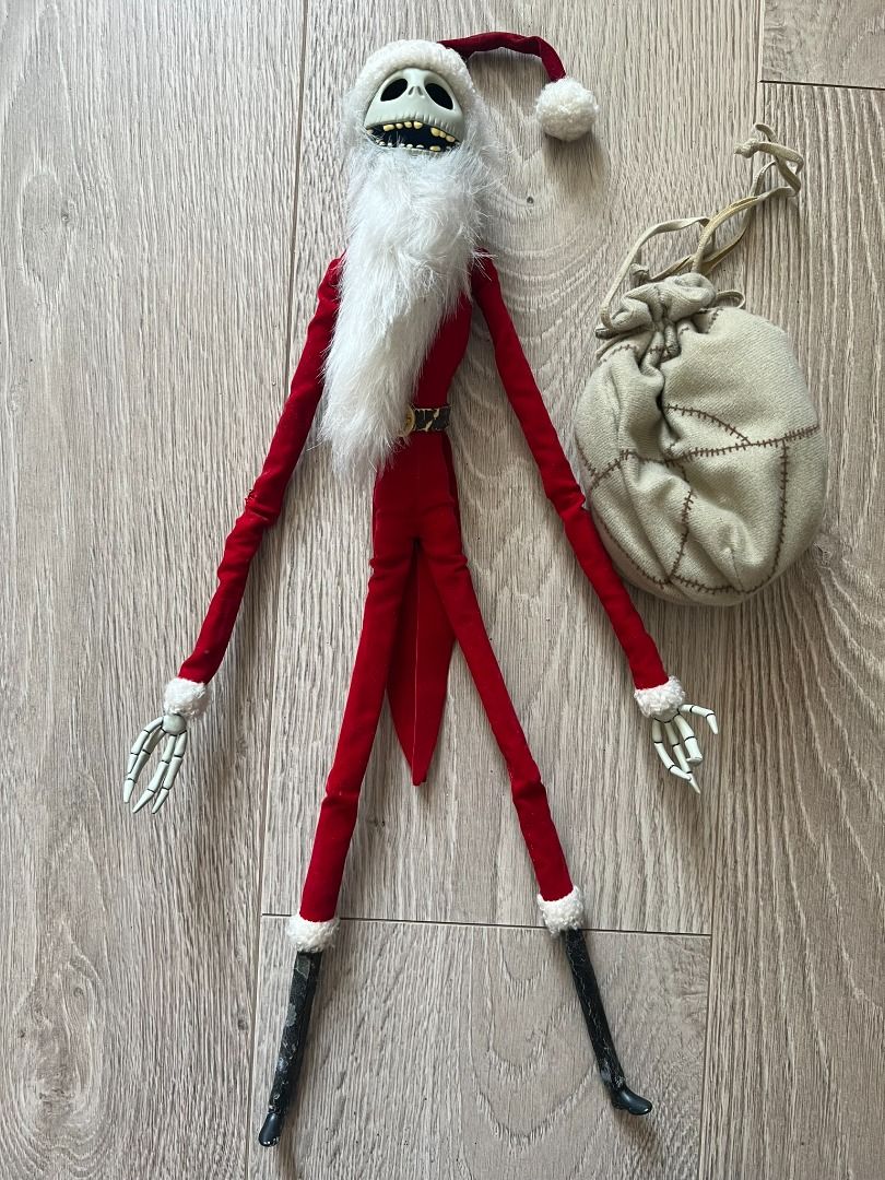 Medicom Toy Nightmare Before Christmas 1/1 Prop Size Santa Medicom Toy Nightmare Before Christmas 1/1 Prop Size Santa
