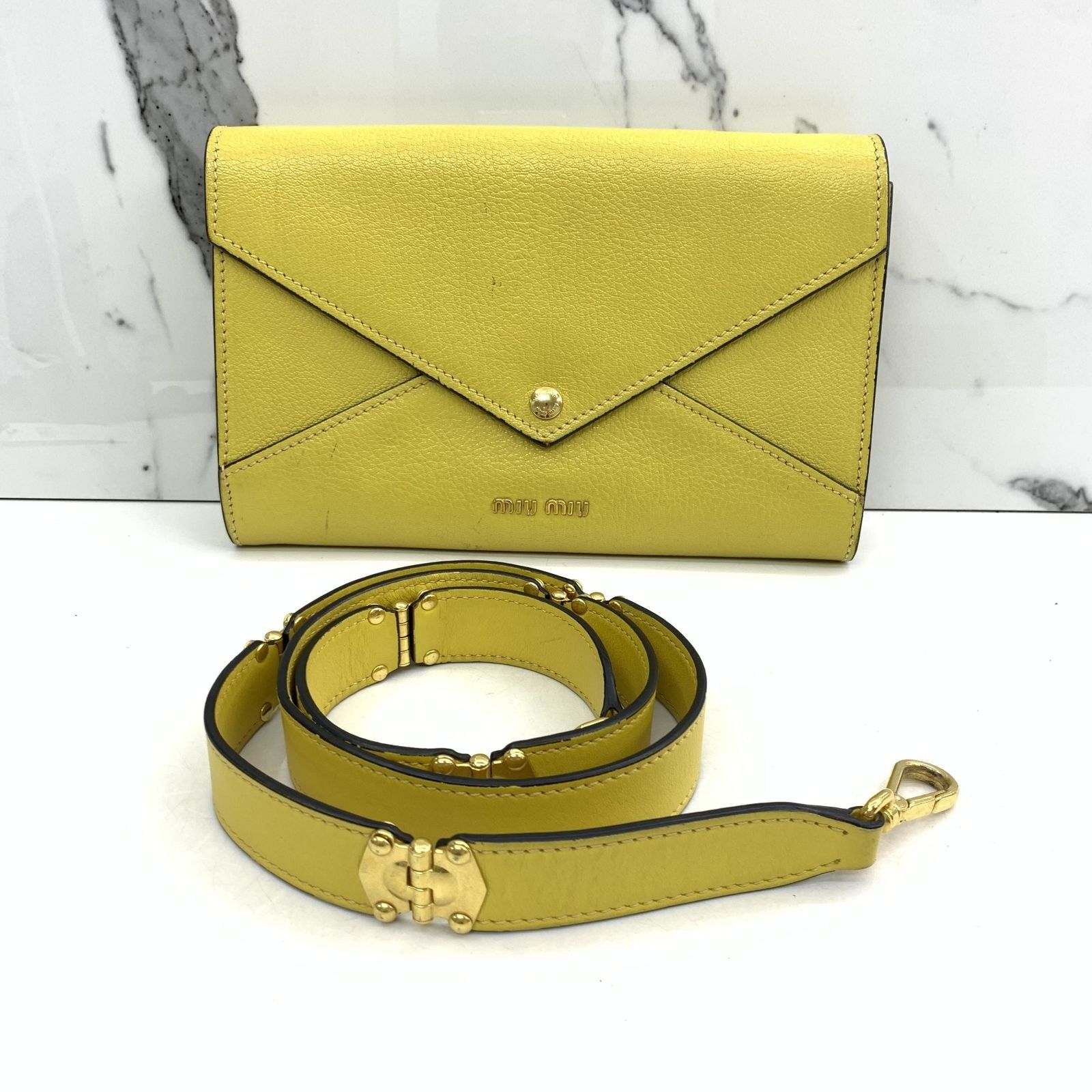 Yellow envelope bag top