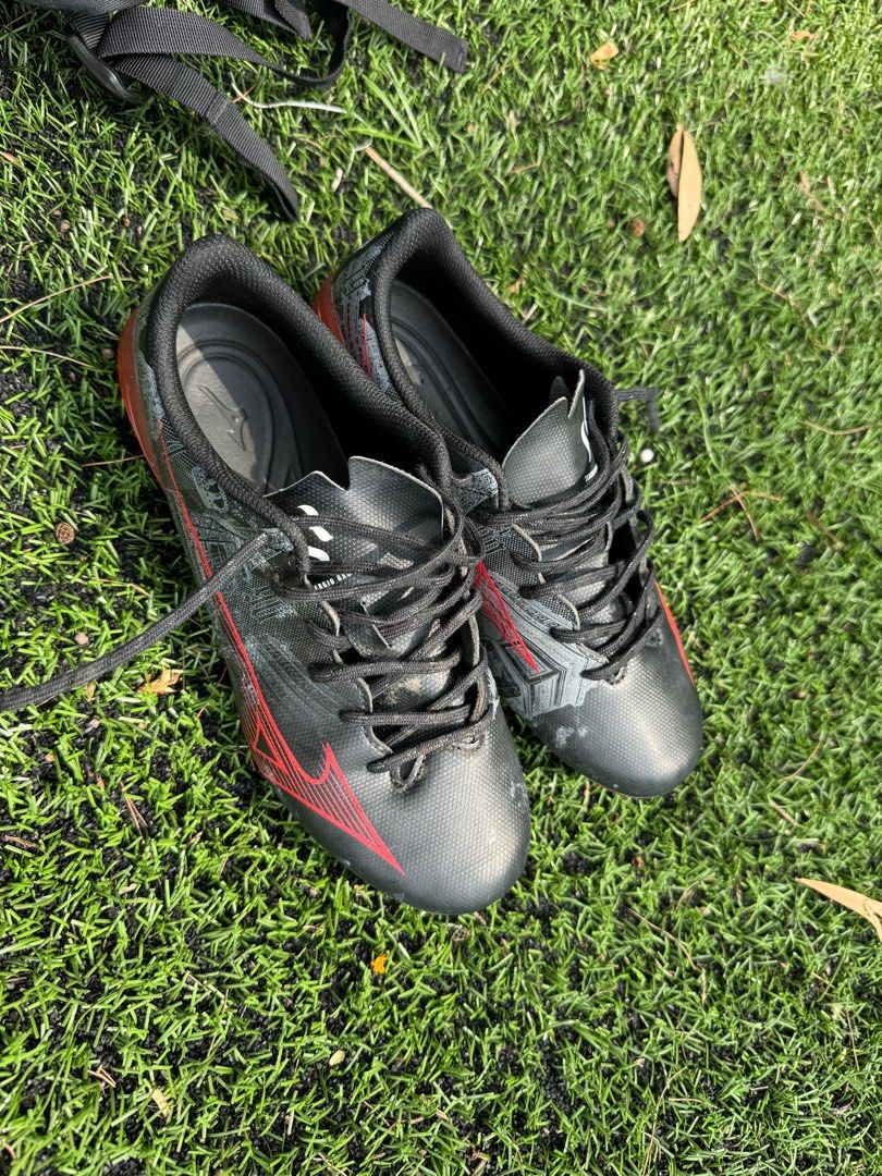 Mizuno boys hot sale