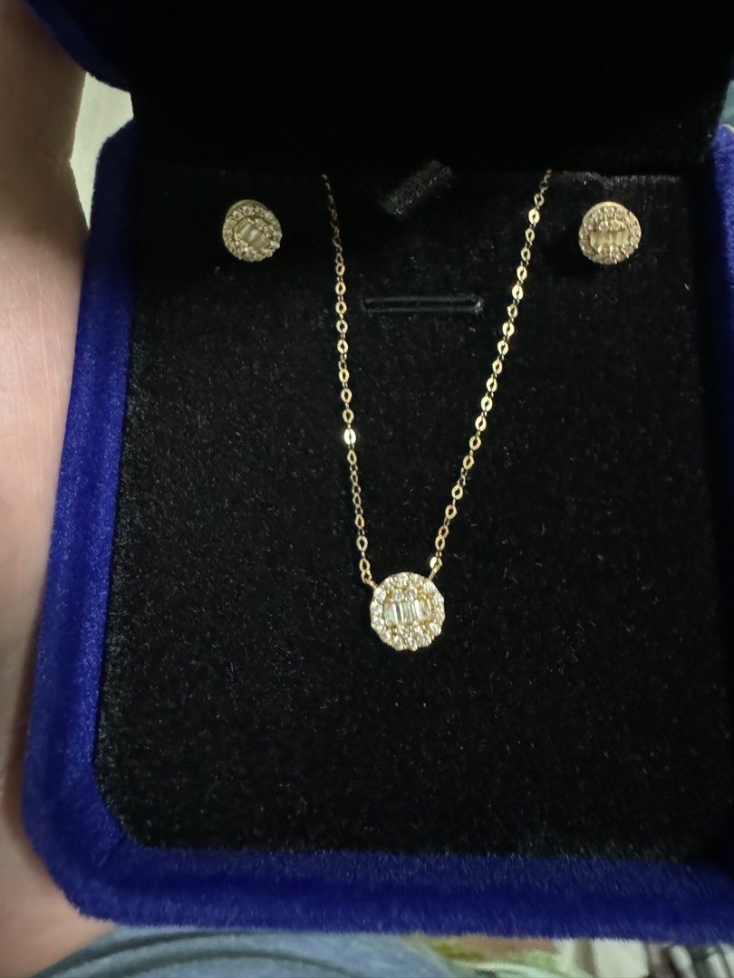 Natural Diamond Stud earrings and necklace (Category: Earrings) located in Bulacan. Submitted by mal29 (Listing ID 1319202790, Image 1). Description: Set natural Diamond earrings and necklace Earrings HK Setting Round Chips Diamond Stud earrings .20cts Total natural diamond .50 grams 18k YG Necklace HK Setting Round Diamond 45cm adjustable .20 cts Total natural diamond .61 grams 18k YG .