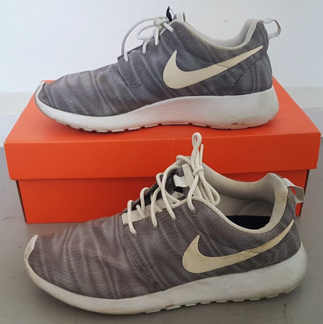 Original NIKE Designer Sneakers Nike Roshe One Print Model US 8.5 UK 6 EUR 40 Nike