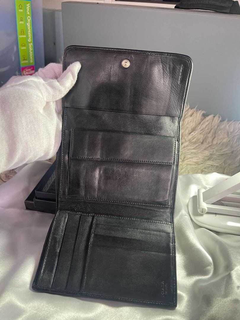 PRADA Tri-fold wallet with box and card (Category: Luxury Bags & Wallets) located in Labrador. Submitted by bagwalletaccessoriesfromjapan (Listing ID 1319259757, Image 2). Description: PRADA Tri-fold wallet with box and card new arrival from J.A.P.A.N P10,000 ONLY .