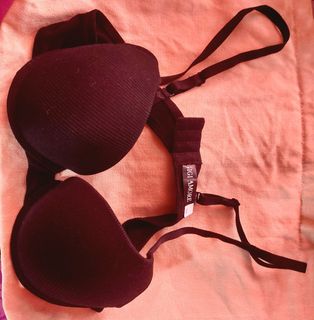 (Category: ) located in . Submitted by declutt3rrrrr (Listing ID 1319190847, Image 1). Description: .
