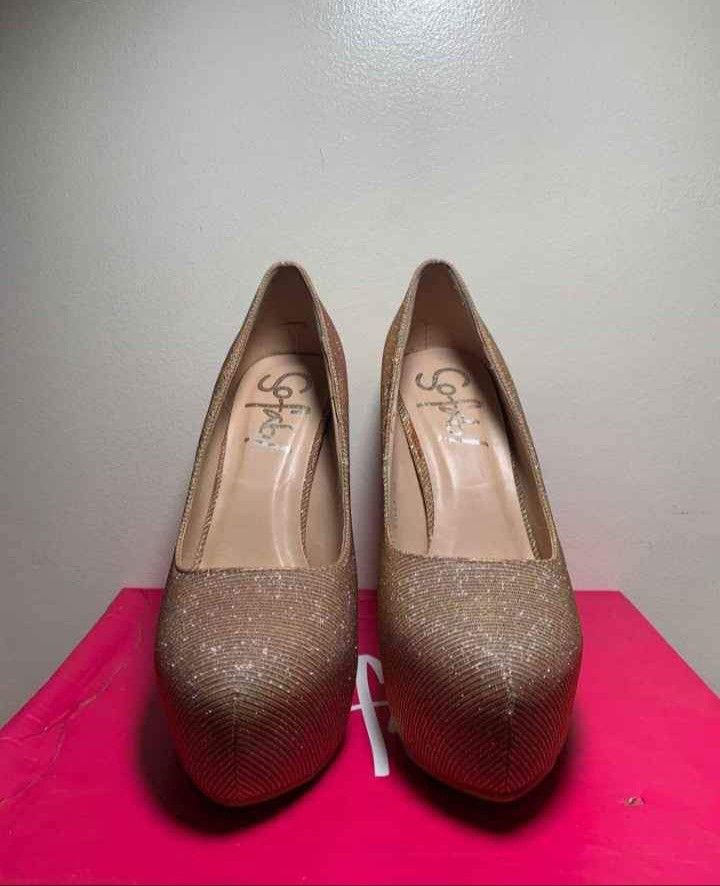 SALE So Fab Heels Shoes Women s Fashion Footwear Heels on Carousell