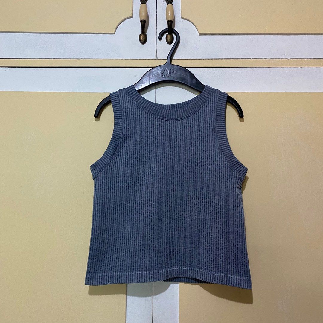 Tank Top Cropped Blue Gray (Category: Others Tops) located in Muntinlupa City. Submitted by declutterbuster (Listing ID 1319237054, Image 1). Description: Payment first thru gcash.
