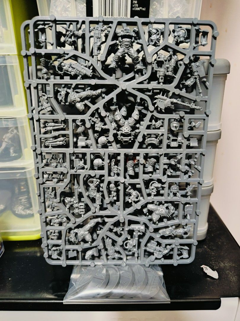 Warhammer 40k Necromunda: Goliath Ganger Con Cannone A Rivetto - Pezzi 31-33 (Nuovi Da Sprue)