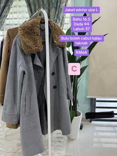 (Category: ) located in . Submitted by zamclearwardrobe (Listing ID 1319244583, Image 1). Description: .