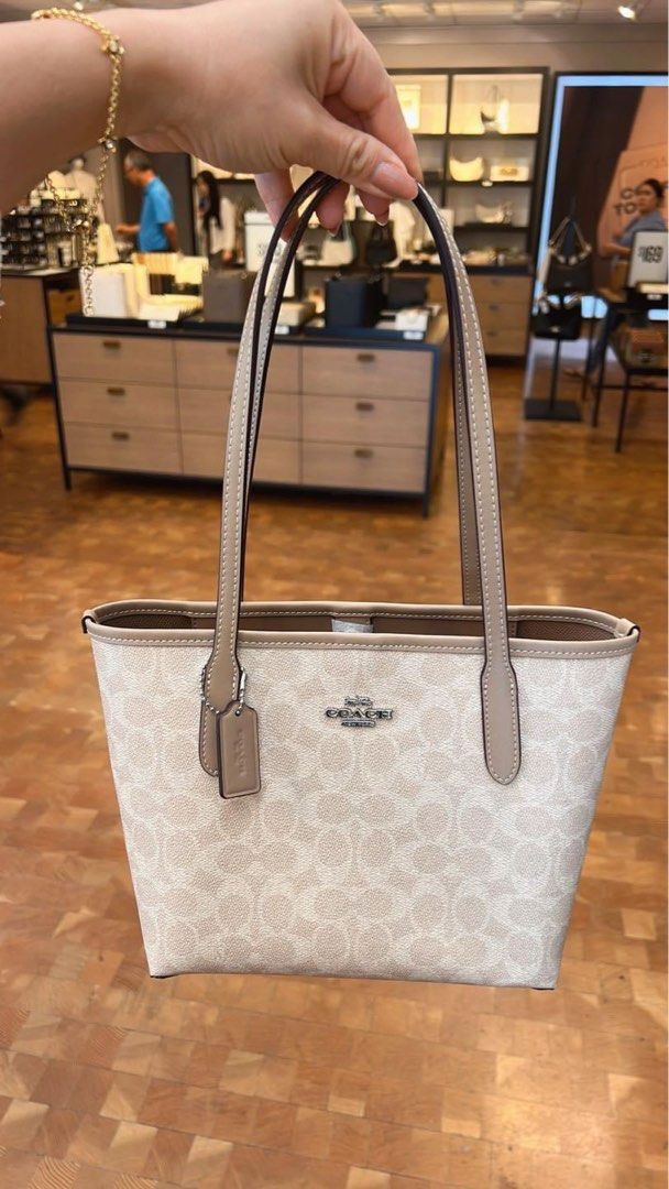 Coach tote mini 9 on sale