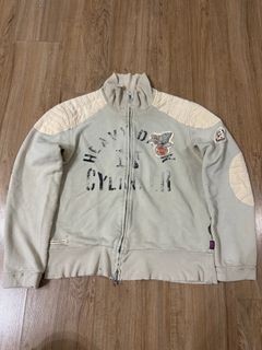 (Category: ) located in . Submitted by houseofgrailed (Listing ID 1319508114, Image 1). Description: .