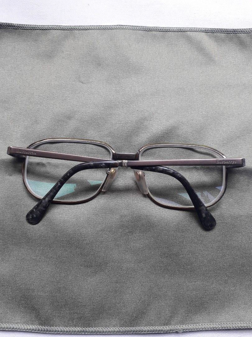 Burberry 287S Titanium Eyeglass Frame (Category: Sunglasses & Eyewear) located in Lingayen. Submitted by japan_thrifts (Listing ID 1319382122, Image 2). Description: Vintage Eyeglass frame made from titanium very durable and lightweight From Japan Graded Lenses and Replaceable Well maintained and in good condition Open for delivery.