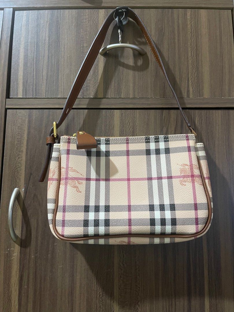 Burberry mini shoulder bag (Category: Luxury Bags & Wallets) located in Manila. Submitted by acharms (Listing ID 1319463307, Image 2). Description: .
