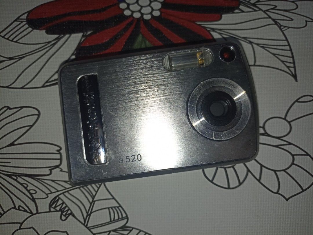 WTS Camera Polaroid A520, Photography, Cameras on Carousell