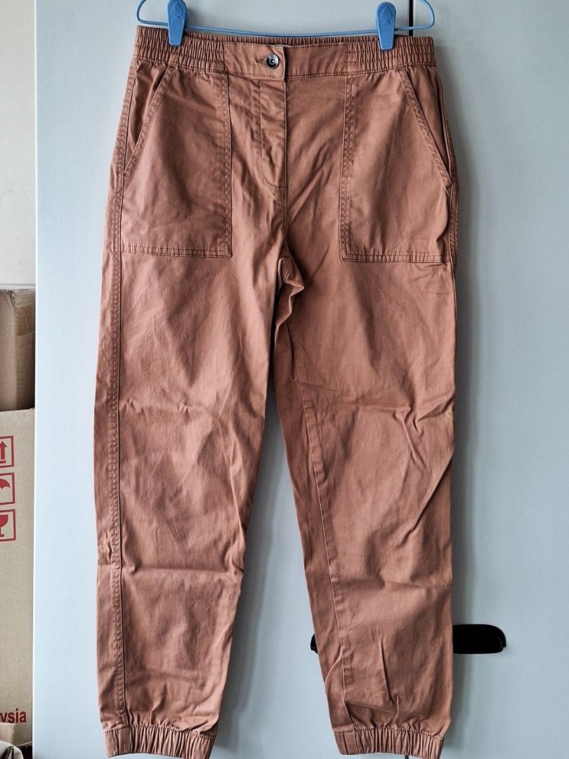 Cotton On Cargo Pants (Category: Other Bottoms) located in Singapore. Submitted by esstt (Listing ID 1319484291, Image 2). Description: AUS 10/USA 6/EUR 38 +$2 for mailing Check out my profile for more listings!.
