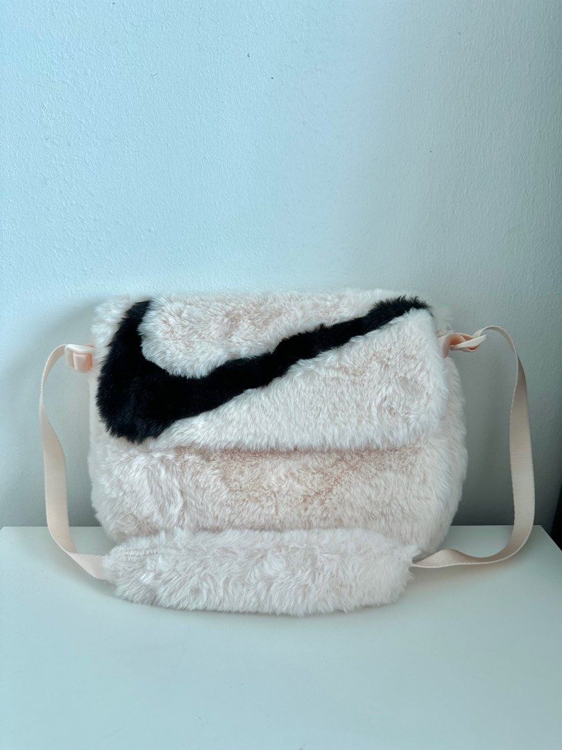 mini swoosh shoulder bag