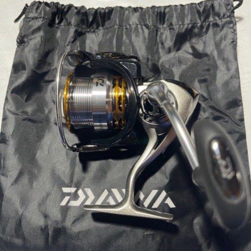 daiwa em ms reels Spinning Reel Fishing Reel A 5.2 to 1 Gear Ratio shades the reel toward pulling power. DAIWA EM MS 3012H REELS