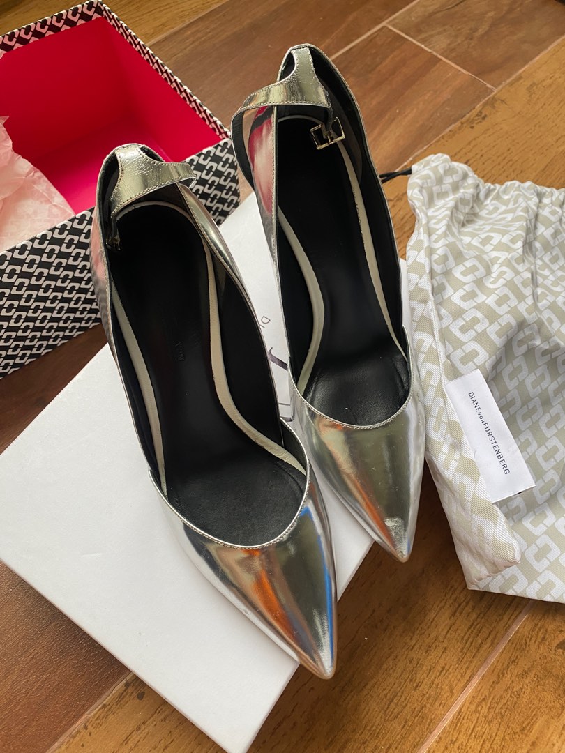 Diane Von Furstenberg shoes Women s Fashion Footwear Heels on Carousell