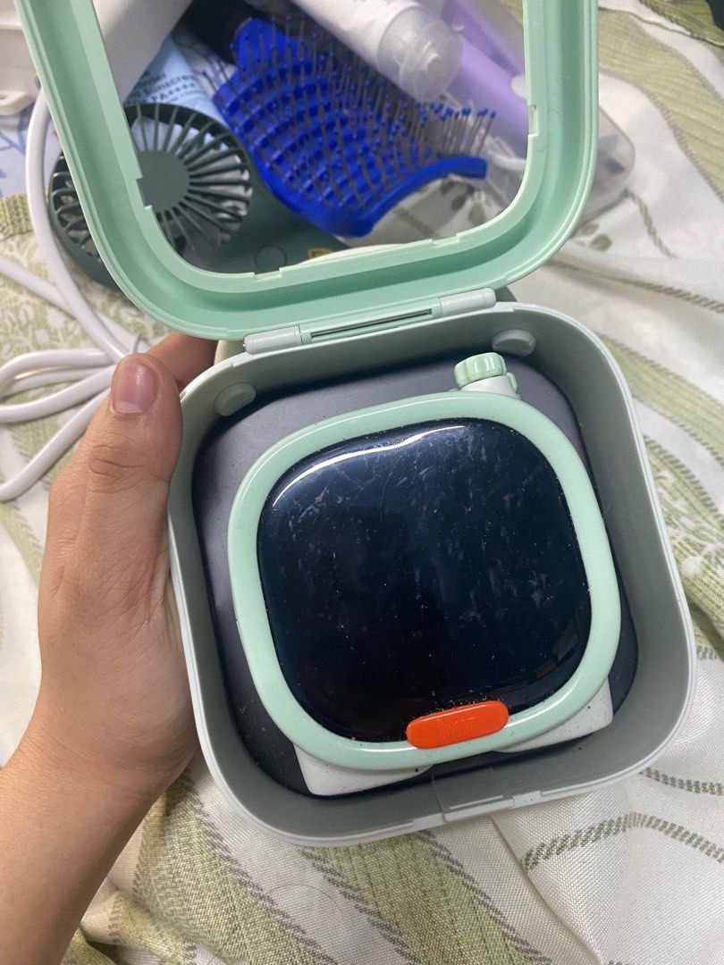 Divoom Timoo Speaker/Clock (Category: Soundbars, Speakers & Amplifiers) located in Quezon City. Submitted by angelncl__ (Listing ID 1319504563, Image 1). Description: slightly used with charger no box can send u vids good condition super nice ng tunog ng speaker .