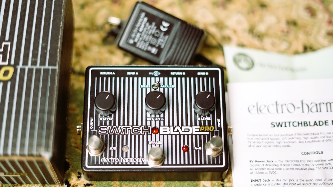 EHX SWITCHBLADE PRO DELUXE SWITCHING BOX, Hobbies & Toys, Music & Media ...