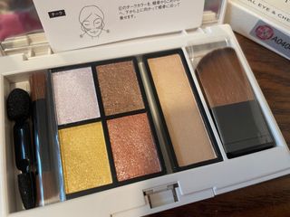 （分類：）位於 。 由 makeupgeekandshare 提交（商品編號 1319337868，圖片 1）。簡介： 。