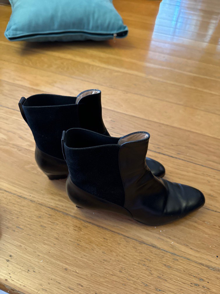 ferragamo boots womens