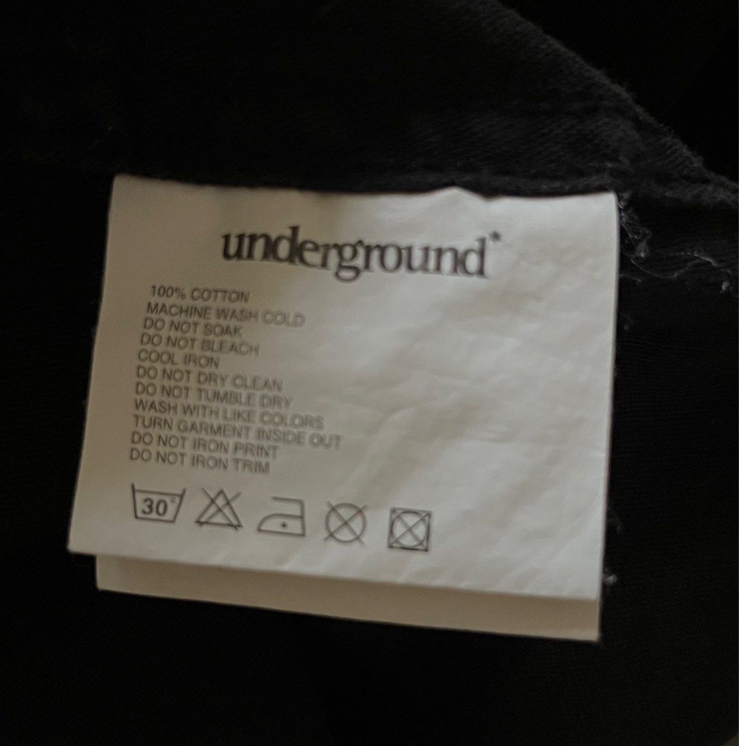 Jacket （分類：外套及戶外衣服）位於 Hong Kong。 由 lssyy 提交（商品編號 1319437768，圖片 4）。簡介： 。