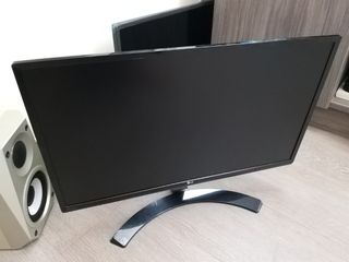LG 24-inch HD LED Computer Monitor64241109815939110