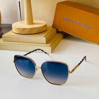 (Category: ) located in . Submitted by sunglasses.versionsale (Listing ID 1319366426, Image 1). Description: .