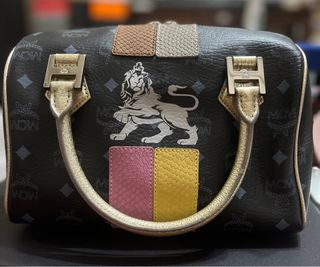 (Category: ) located in . Submitted by bragmybags (Listing ID 1319386806, Image 1). Description: .