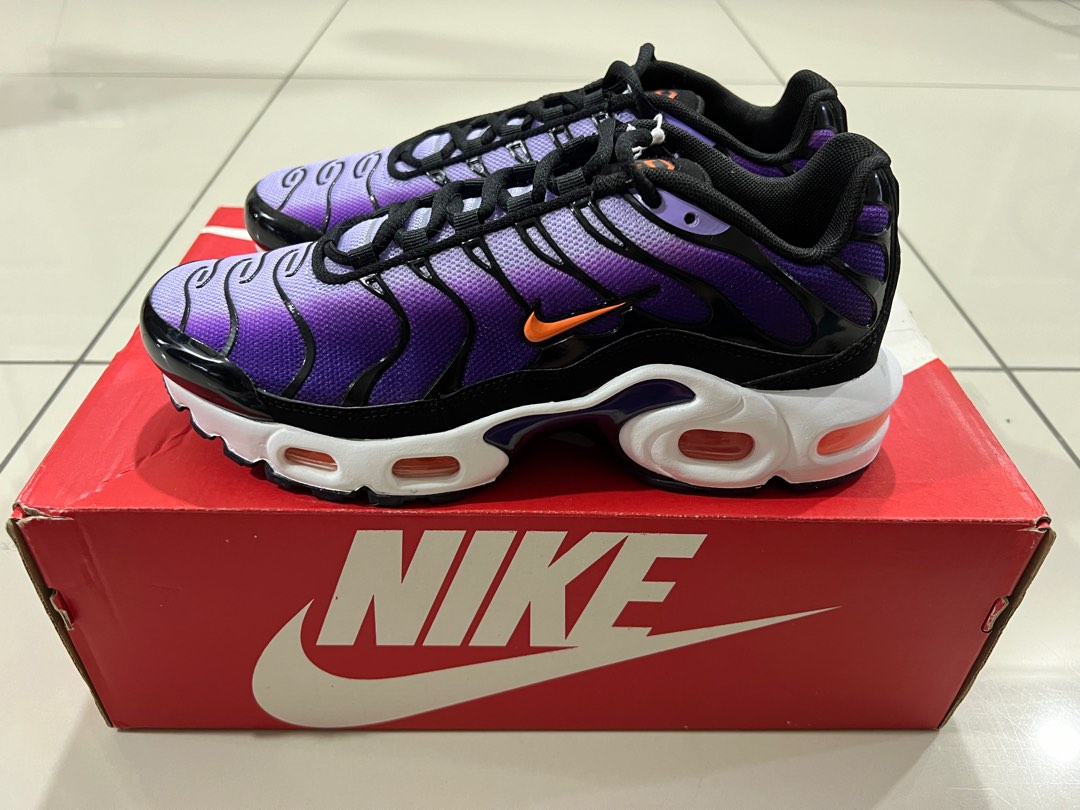 nike air vapormax plus voltage purple