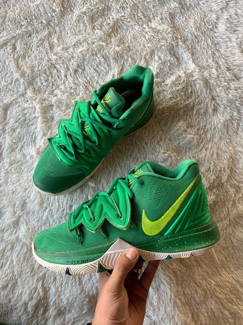 Kyrie 5 size 2 on sale