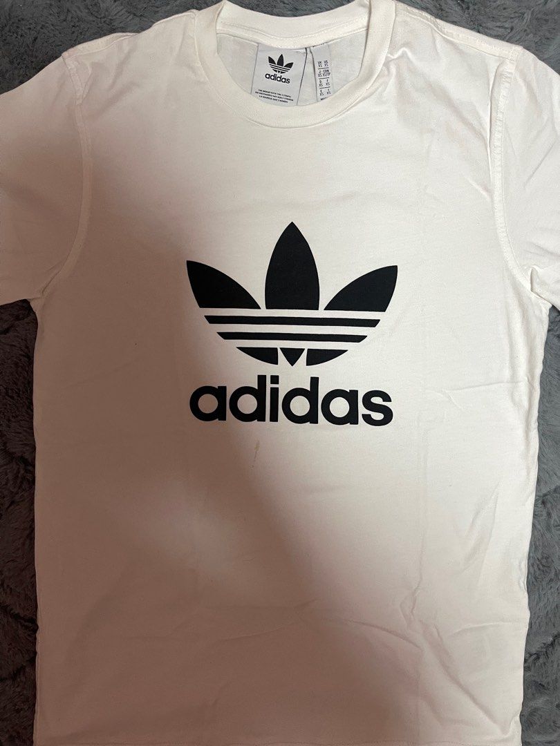 Original Adidas Classics Shirt (Category: Tshirts & Polo Shirts ) located in Manila. Submitted by closetdeclutter08 (Listing ID 1319479869, Image 1). Description: Used once, still in good condition Fits: XS-S RFS: have a lot of shirts .