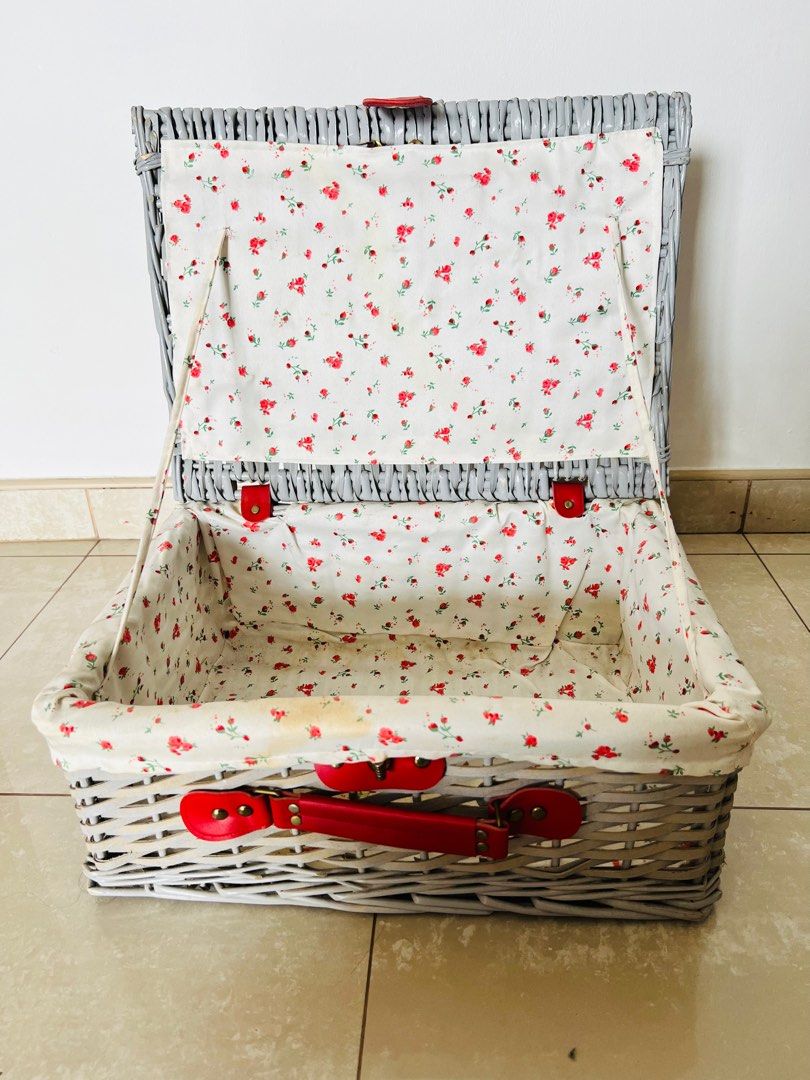 Cath kidston picnic basket hotsell