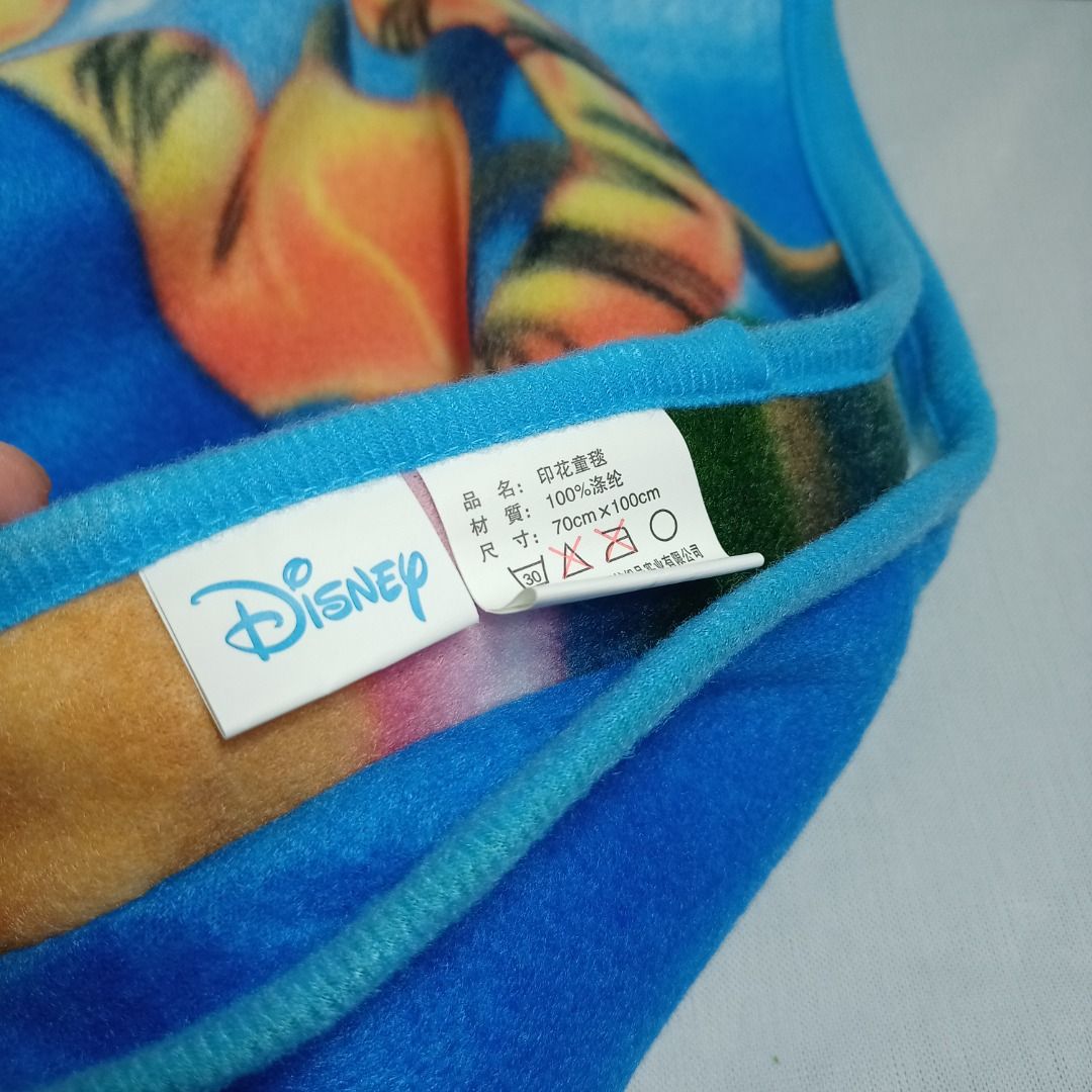 POOH KID'S BLANKET (Category: Changing Mats & Accessories) located in Makati City. Submitted by nyxhemera26 (Listing ID 1319512687, Image 3). Description: POOH KID'S BLANKET • SIZE & MATERIAL ON TAG (SEE PHOTO).