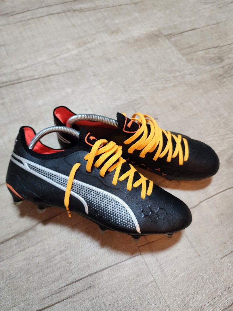 PUMA KING ULTIMATE UK8 US9 1ST GRADE NO BOX W UNDER ARMOUR ORANGE LACE