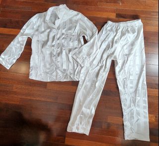 (Category: ) located in . Submitted by loverofhappiness (Listing ID 1319357285, Image 1). Description: .