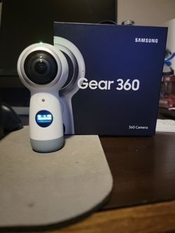 Samsung gear 360 (Category: Cameras) located in Plaridel. Submitted by luckyhat (Listing ID 1319384442, Image 2). Description: .