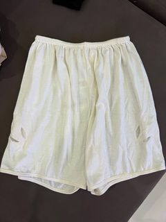 (Category: ) located in . Submitted by misssjeon (Listing ID 1319432680, Image 1). Description: .